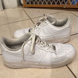 Nike Men's AirForce 1  White Sneakers